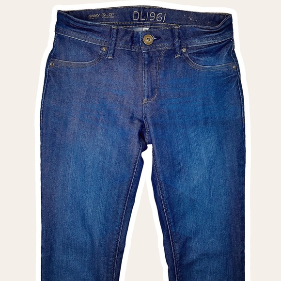 DL1961 ‘Emma’ Power Denim Legging in “Penn” Wash Size 25 - Picture 7 of 13